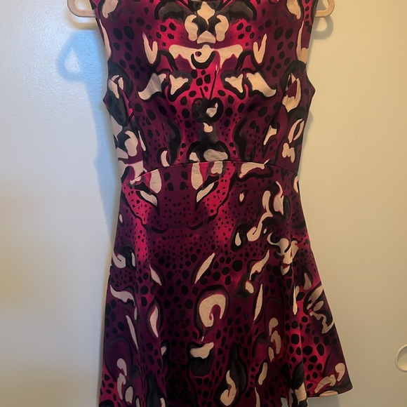 FRENCH CONNECTION VIBRANT PINK FLORAL DRESS : SIZE US 4 - Picture 5 of 8